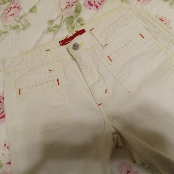 Levis Juniors Low Stretch Capri  Denim  Jeans Size 9 JR - Picture 6 of 9